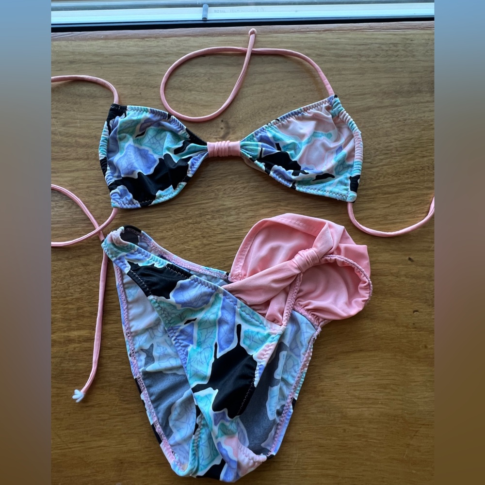 California Waves Pink Pastel Floral Tie Bikini Set